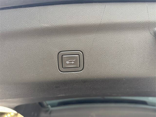 2023 Cadillac Escalade ESV Sport