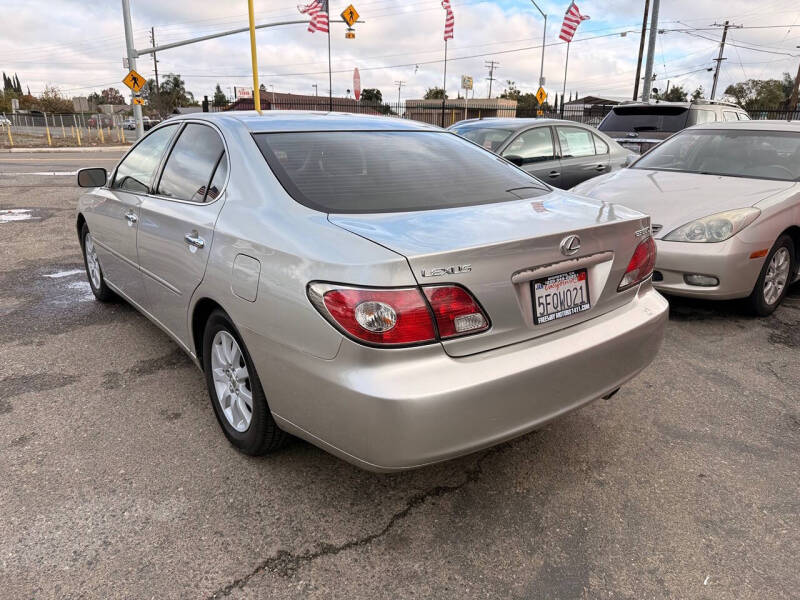 2004 Lexus ES 330