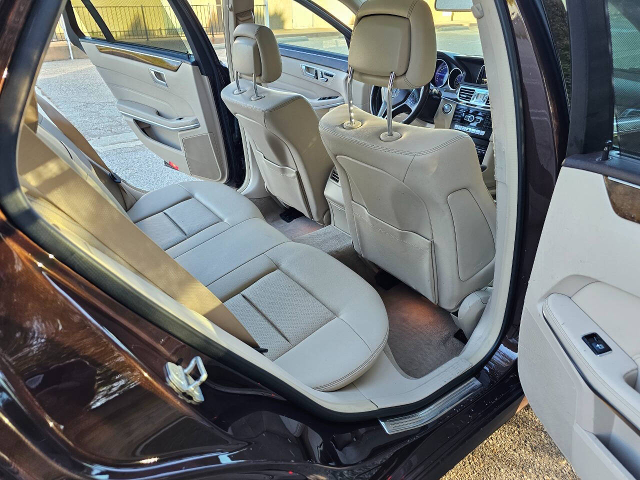 2015 Mercedes-Benz E-Class 48
