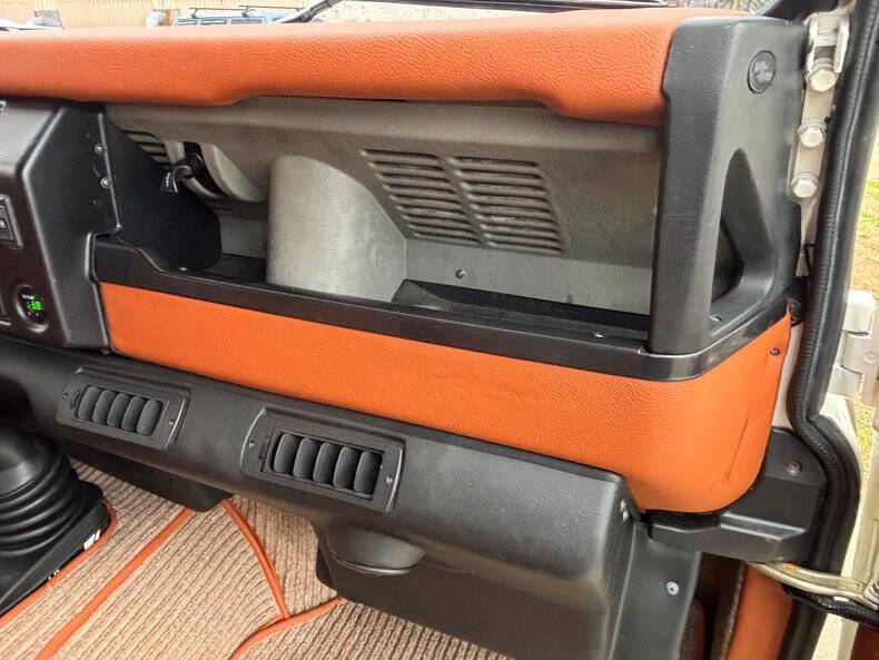 1988 Land Rover Defender