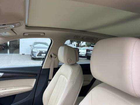 2019 Audi Q5 quattro Premium Plus 45 TFSI