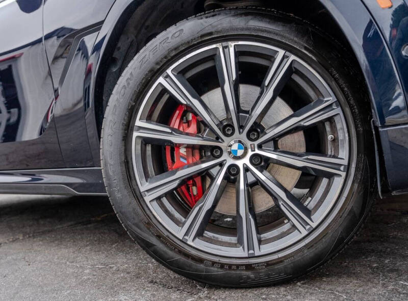 2023 BMW X6 xDrive40i