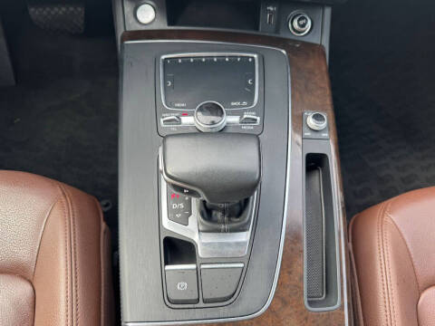 2019 Audi Q5 quattro Premium Plus 45 TFSI
