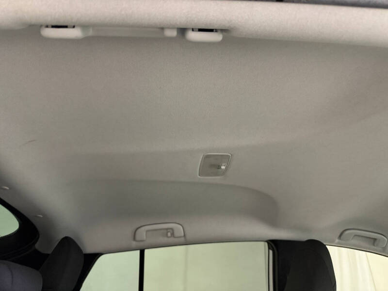 2019 Toyota Prius L Eco