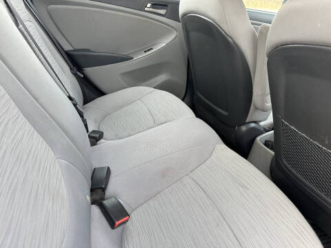 2017 Hyundai Accent SE