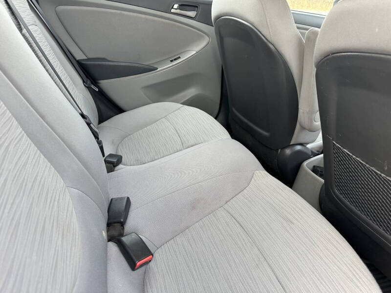 2017 Hyundai Accent SE