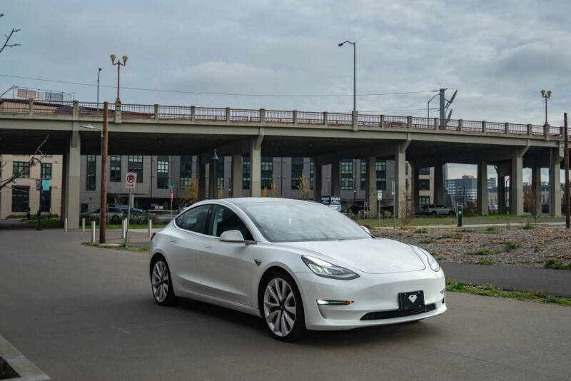 2019 Tesla Model 3 Performance