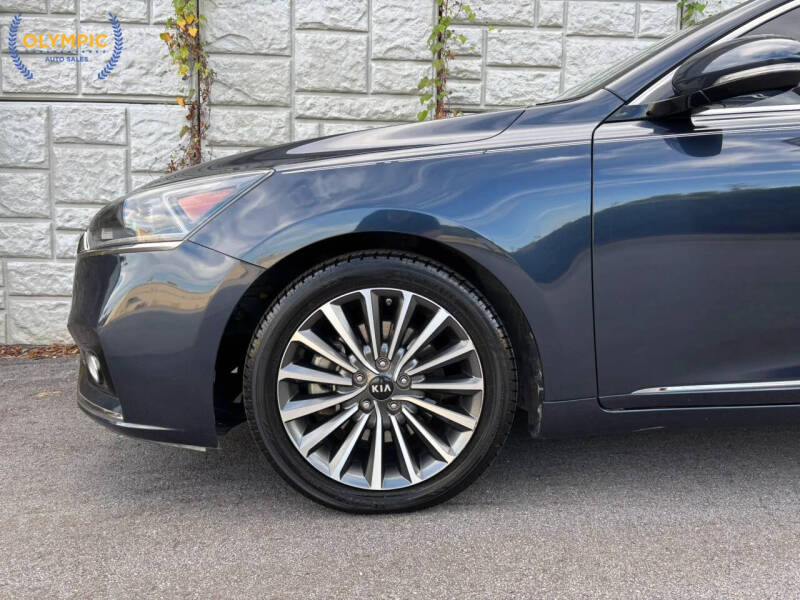 2018 Kia Cadenza Premium