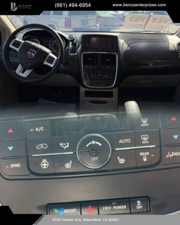 2011 Dodge Grand Caravan Crew