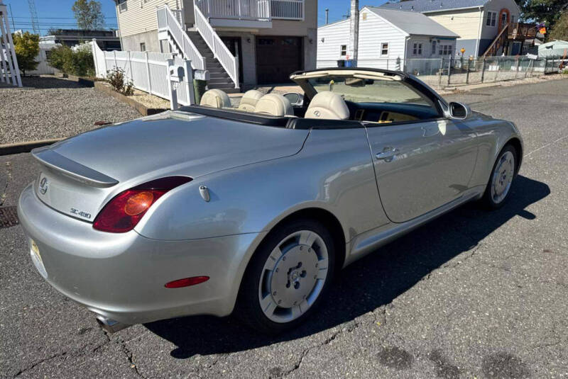 2004 Lexus SC 430