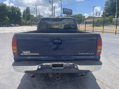 2000 Chevrolet Silverado 1500 LS