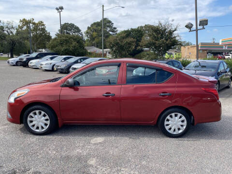 2015 Nissan Versa 1.6 S Plus