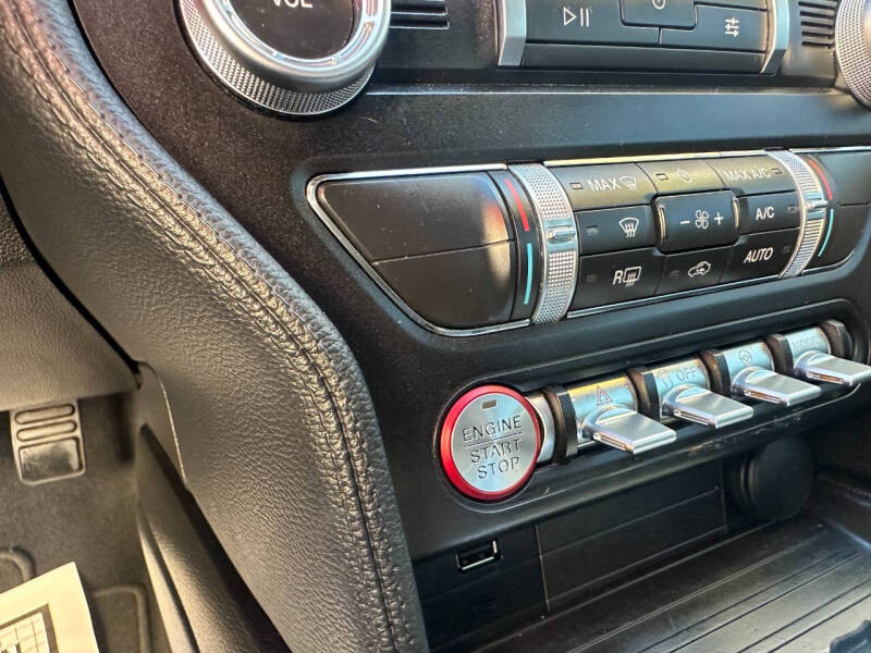2020 Ford Mustang EcoBoost