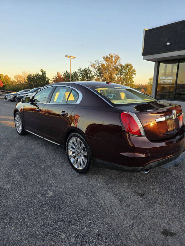 2010 Lincoln MKS