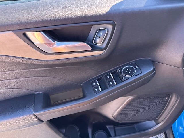 2021 Ford Escape SE