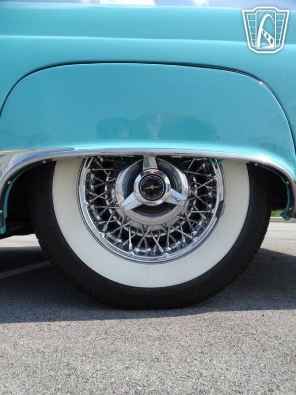 1955 Ford Thunderbird