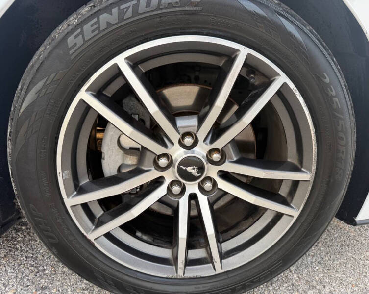 2017 Ford Mustang EcoBoost Premium