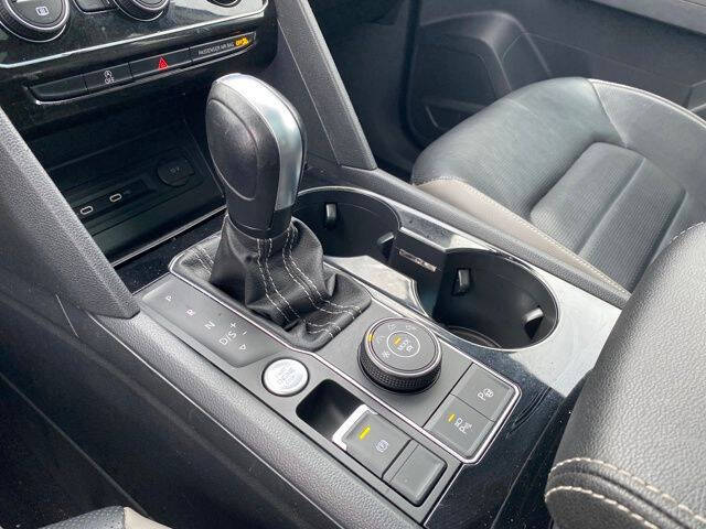 2023 Volkswagen Atlas Cross Sport V6 SEL Premium R-Line 4Motion