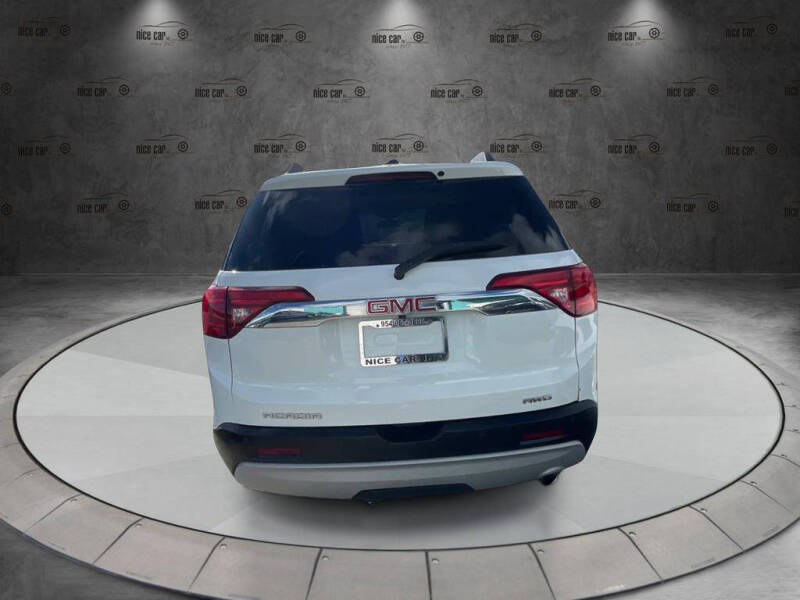 2017 GMC Acadia SLE-2