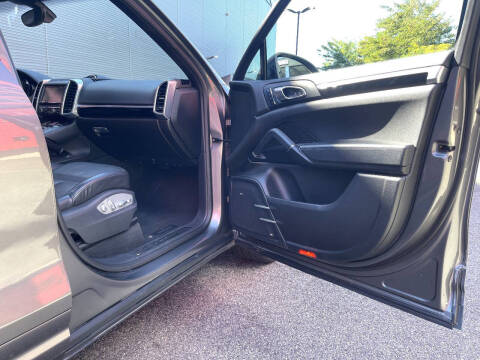 2016 Porsche Cayenne