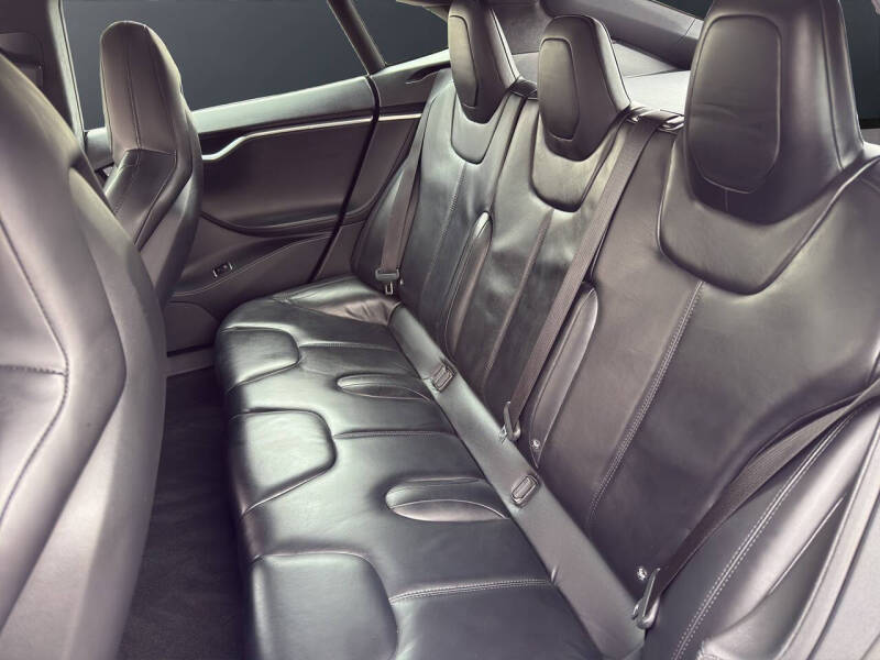 2015 Tesla Model S 85D