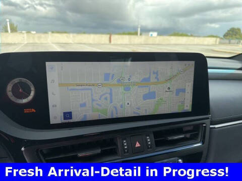 2024 Lexus ES 350 F SPORT Handling