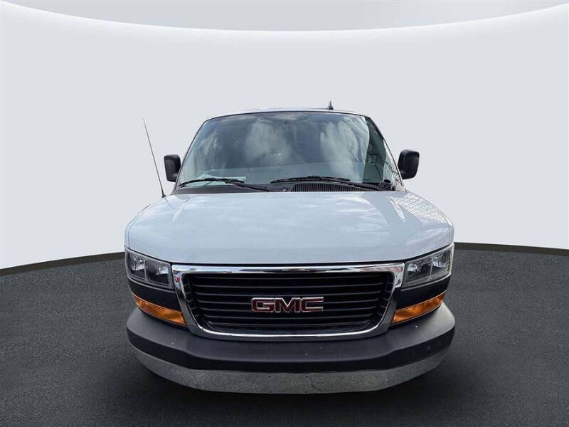 2023 GMC Savana 2500
