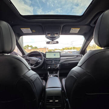 2026 Ford Escape Hybrid ST-Line Select