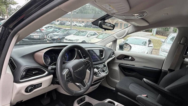 2017 Chrysler Pacifica Touring