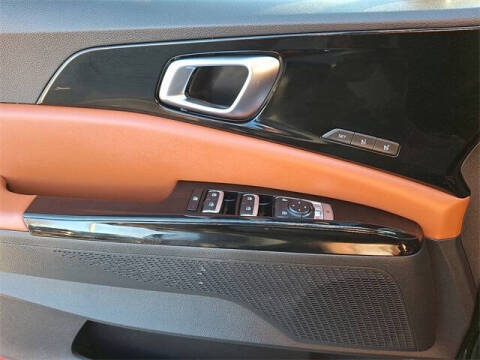 2022 Kia Carnival SX