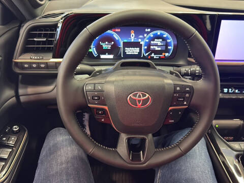 2025 Toyota Crown Signia Limited