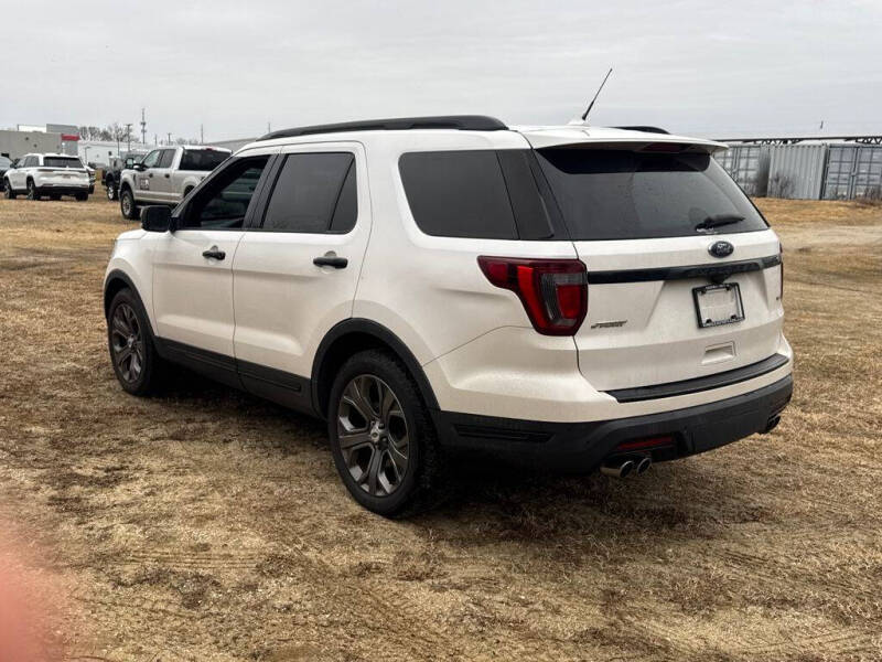 2018 Ford Explorer Sport