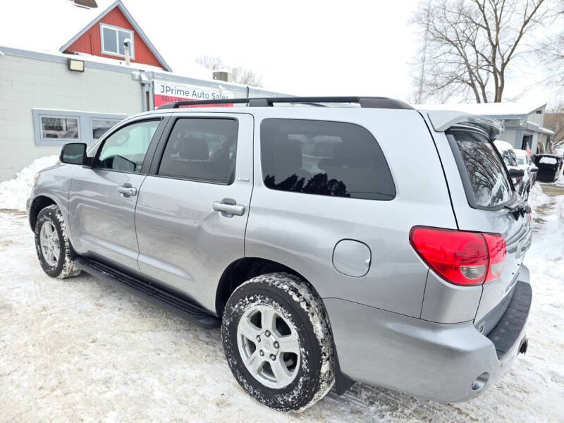 2013 Toyota Sequoia SR5