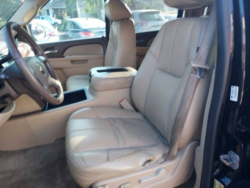 2014 Chevrolet Suburban LT