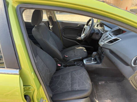 2011 Ford Fiesta SES