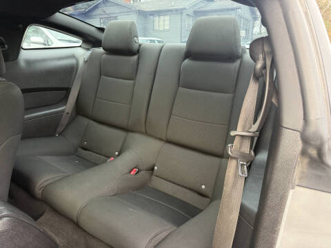 2012 Ford Mustang V6