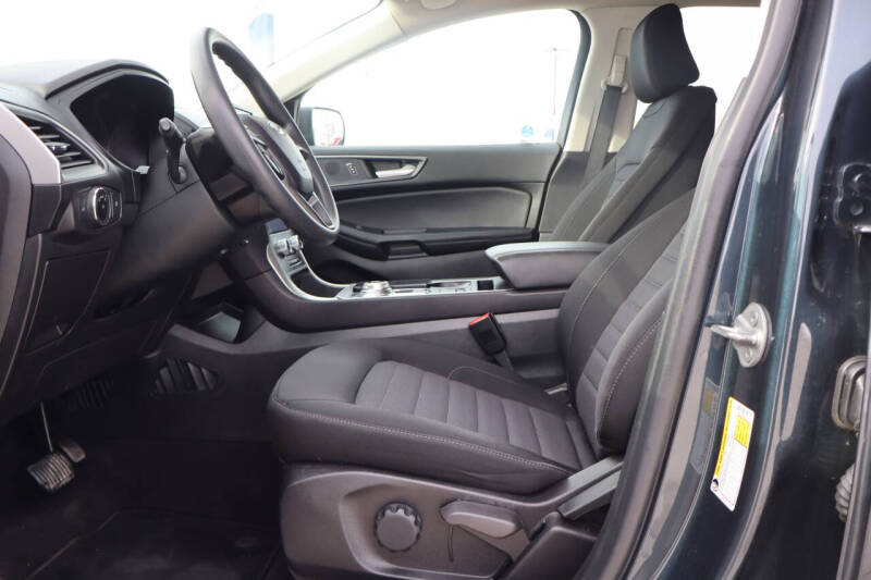 2023 Ford Edge SE