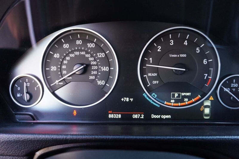 2017 BMW 3 Series 320i