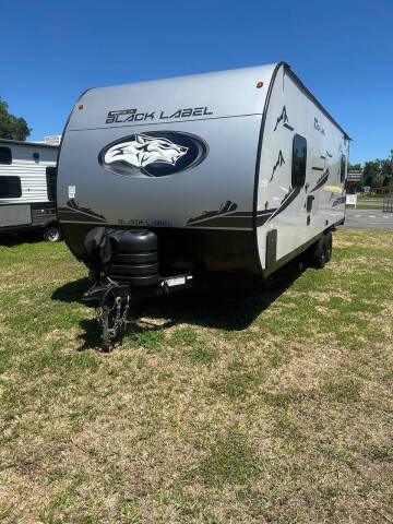 2024 Forest River Cherokee Grey Wolf Black Label