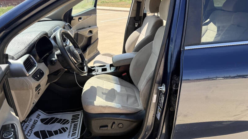 2019 Kia Sorento LX V6