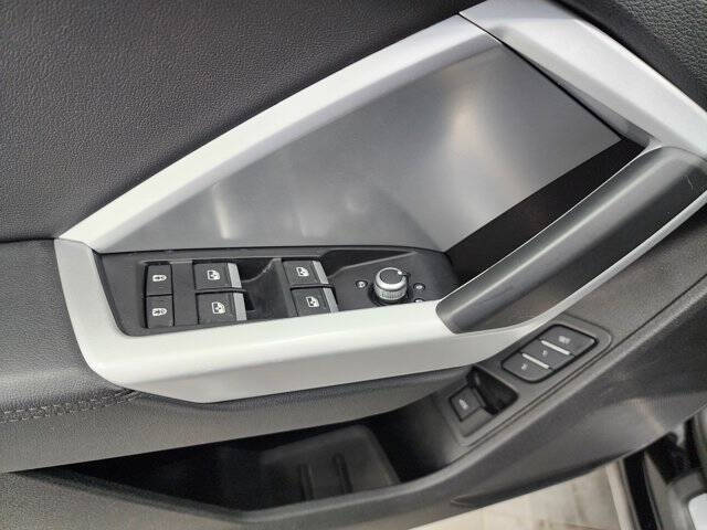 2023 Audi Q3 quattro S line Premium 45 TFSI