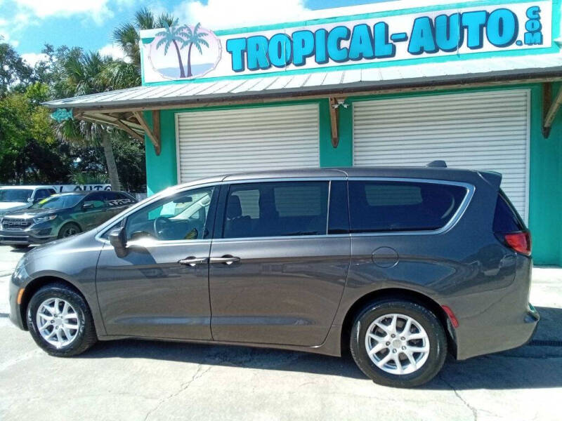 2020 Chrysler Voyager LX