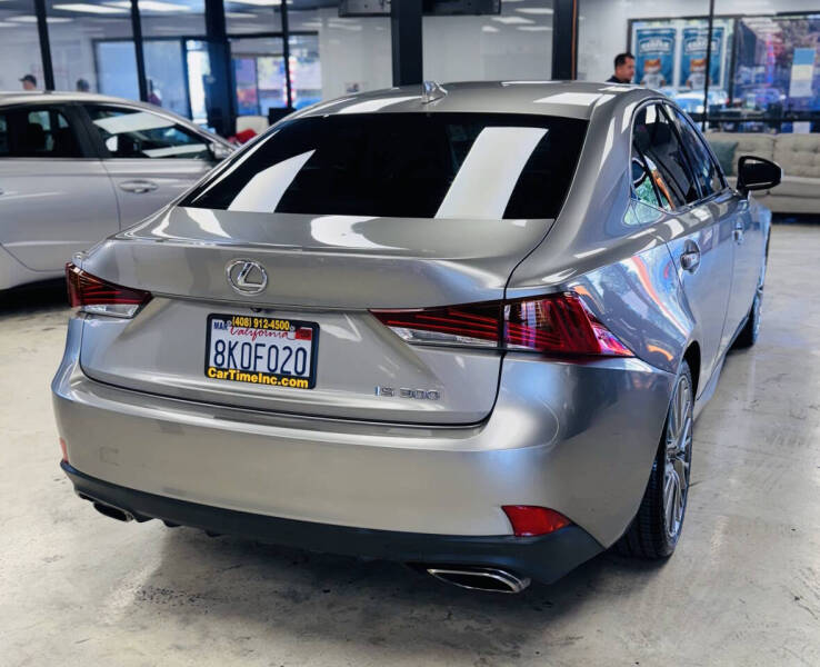2018 Lexus IS 300