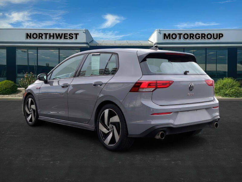 2022 Volkswagen Golf GTI SE