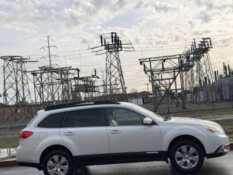 2012 Subaru Outback 2.5i Premium