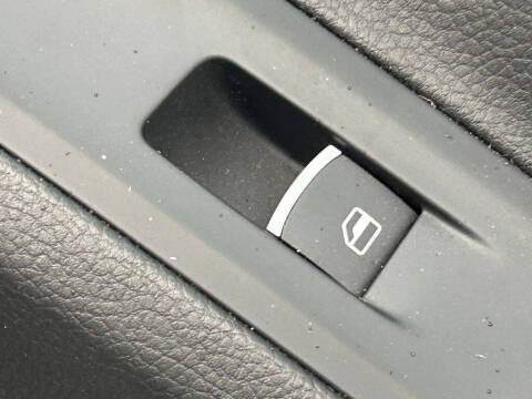 2017 Volkswagen Tiguan 2.0T Wolfsburg Edition