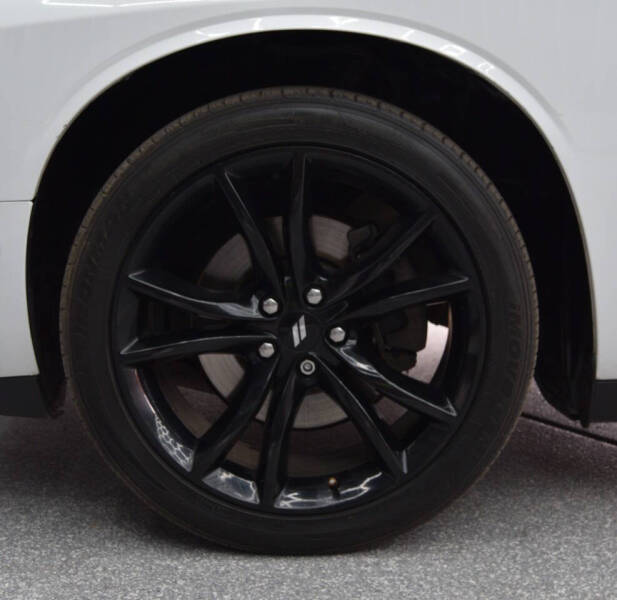 2018 Dodge Challenger SXT Plus