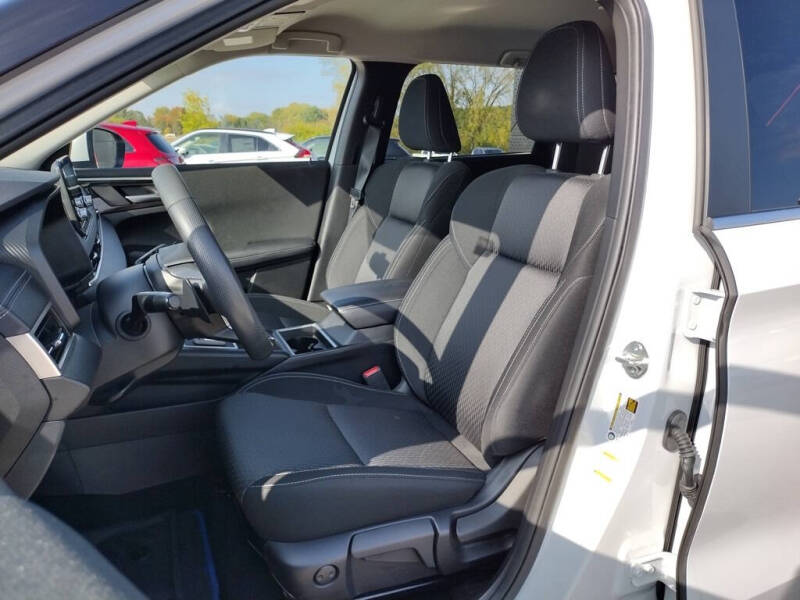 2023 Mitsubishi Outlander PHEV ES