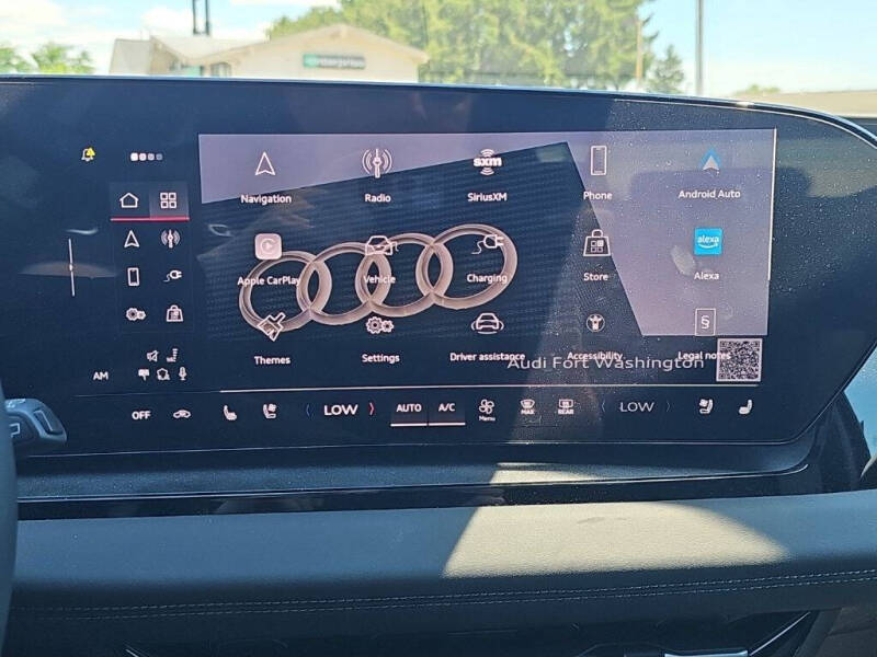 2025 Audi Q6 e-tron quattro Premium Plus