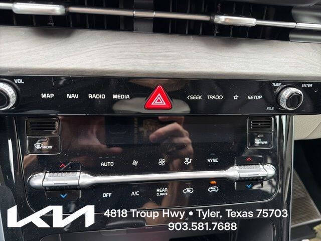 2024 Kia Carnival EX
